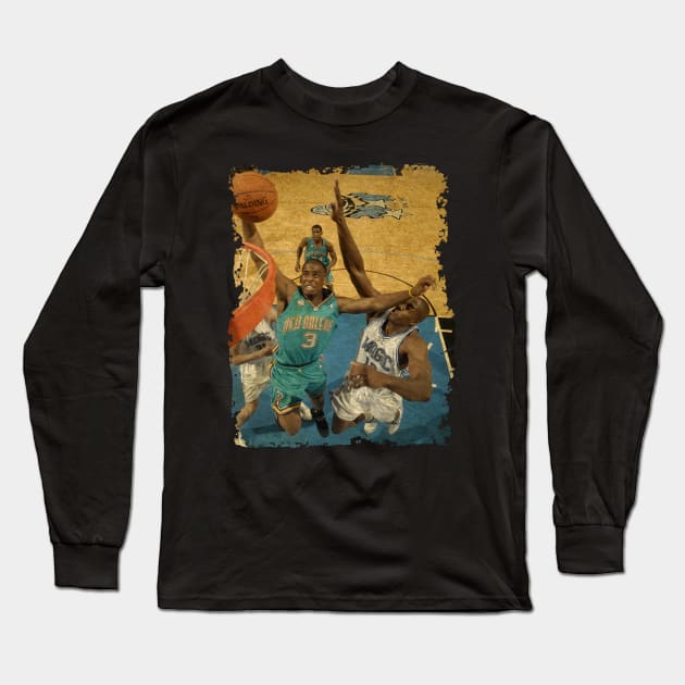 Young Chris Paul Dunking on Dwight Howard Long Sleeve T-Shirt by Omeshshopart